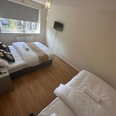 3 Bedroom Apartment Close To Manchester City Stadium And Coop Live Buitenkant foto
