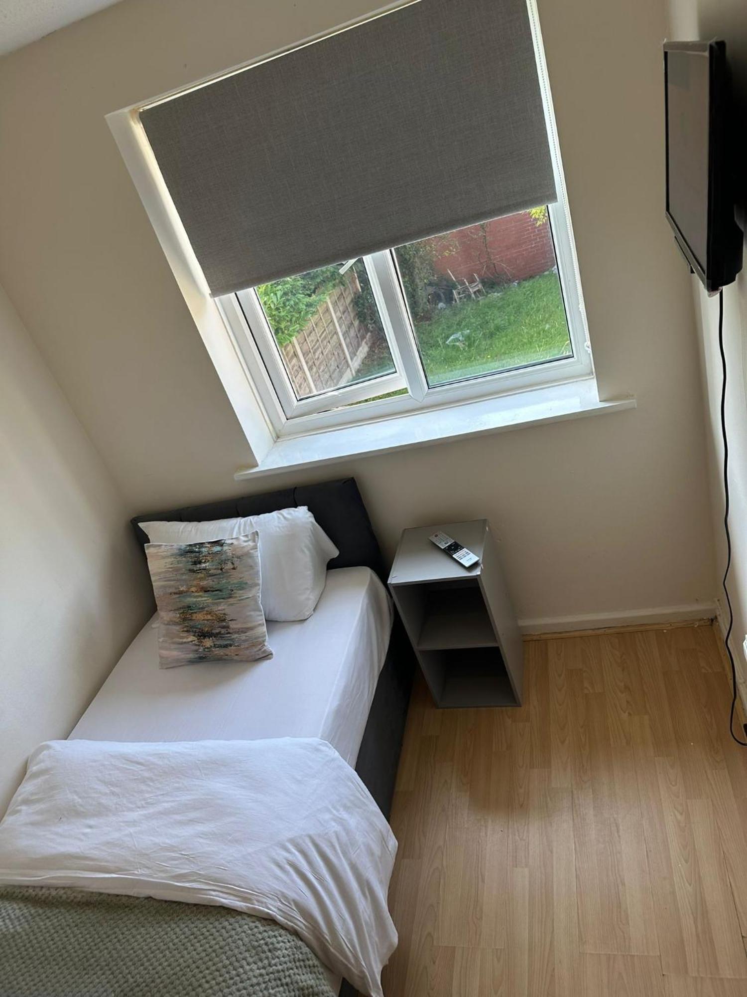 3 Bedroom Apartment Close To Manchester City Stadium And Coop Live Buitenkant foto